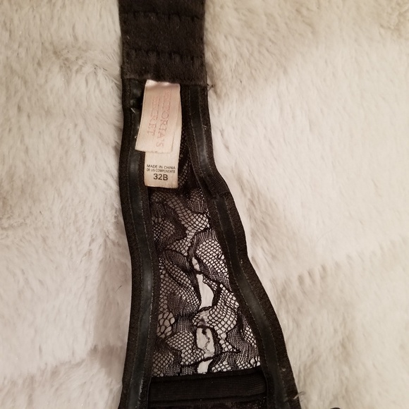 Victoria's Secret Strapless Black Lace Bra - Picture 8 of 8